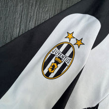 Load image into Gallery viewer, JUVENTUS FC 97/98 HOME JERSEY
