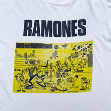 Load image into Gallery viewer, RAMONES 'CRETIN HOP' 80'S T-SHIRT