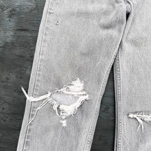 Load image into Gallery viewer, LEVI'S 505 80'S DENIM JEANS W31 L29