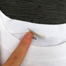 Load image into Gallery viewer, BENETTON 90'S T-SHIRT