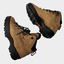Load image into Gallery viewer, NIKE AIR ACG '97 HIKING BOOTS