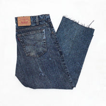 Load image into Gallery viewer, LEVI'S 80'S W34 STONEWASHED DENIM JEANS