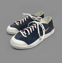 Load image into Gallery viewer, NIKE 2003 SNEAKERS