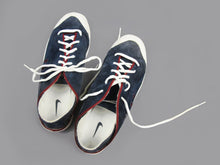 Load image into Gallery viewer, NIKE 2003 SNEAKERS