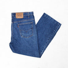 Load image into Gallery viewer, LEVI'S 517 80'S DENIM JEANS W38 L27