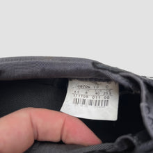 Load image into Gallery viewer, NIKE 2000 SHOES