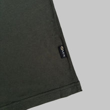 Load image into Gallery viewer, STANDARD DELUXE 90&#39;S T-SHIRT
