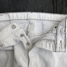 Load image into Gallery viewer, LEVI'S 501 W34 L30 DENIM JEANS