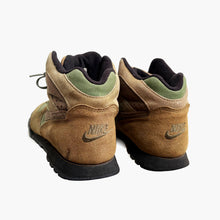 Load image into Gallery viewer, NIKE 'CALDERA' '92 HIKING BOOTS
