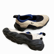 Load image into Gallery viewer, OAKLEY FACTORY TEAM FLESH 90'S SNEAKERS