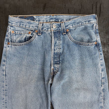 Load image into Gallery viewer, LEVI&#39;S 501 W30 DENIM JEANS