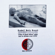 Load image into Gallery viewer, ROSWELL DAILY RECORD &#39;ALIEN&#39; 90&#39;S T-SHIRT