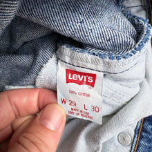 Load image into Gallery viewer, LEVI'S 509 90'S BLUE DENIM JEANS W28 L28