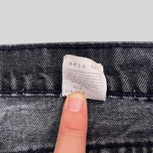 Load image into Gallery viewer, LEVI&#39;S 80&#39;S 550 W31 DENIM JEANS