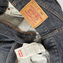 Load image into Gallery viewer, LEVI'S 524 90'S W30 L29 DENIM JEANS