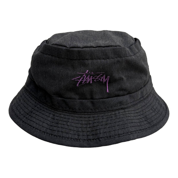 STÜSSY LOGO 90'S BUCKET HAT