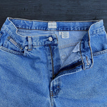 Load image into Gallery viewer, CALVIN KLEIN 90&#39;S W30 DENIM SHORTS