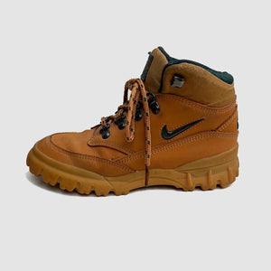 NIKE AIR ACG '95 HIKING BOOTS