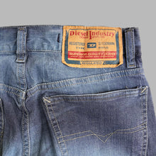 Load image into Gallery viewer, DIESEL W27 90&#39;S DENIM JEANS
