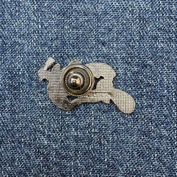 TINY TOONS 'CALAMITY COYOTE' 90'S PIN