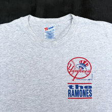 Load image into Gallery viewer, THE RAMONES NY YANKEES &#39;94 T-SHIRT