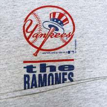 Load image into Gallery viewer, THE RAMONES NY YANKEES &#39;94 T-SHIRT
