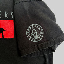 Load image into Gallery viewer, FOO FIGHTERS 'ONE BY ONE' '02 T-SHIRT