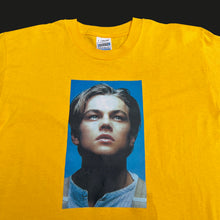 Load image into Gallery viewer, LEONARDO DICAPRIO 90&#39;S T-SHIRT