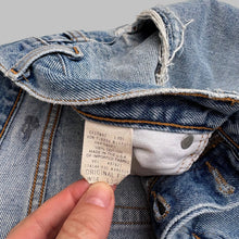 Load image into Gallery viewer, GAP 1990&#39;S W34 L29 PATCHED DENIM JEANS