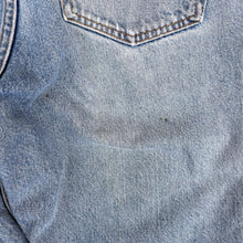 Load image into Gallery viewer, GAP 1990&#39;S W34 L29 PATCHED DENIM JEANS