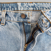 Load image into Gallery viewer, LEVI&#39;S 501 1990&#39;S W32 L27 DENIM JEANS
