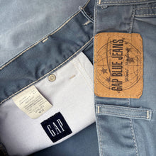 Load image into Gallery viewer, GAP BLUE JEANS W34 90'S DENIM SHORTS
