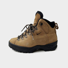 Load image into Gallery viewer, NIKE AIR ACG &#39;97 HIKING BOOTS