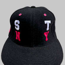 Load image into Gallery viewer, STÜSSY 00&#39;S FLEXFIT CAP