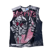 Load image into Gallery viewer, MISFITS MOSQUITOHEAD 90&#39;S SLEEVELESS T-SHIRT