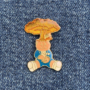 GARBAGE PAIL KIDS 'ADAM BOMB' 80'S PIN