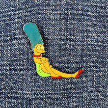 Load image into Gallery viewer, THE SIMPSONS MARGE 90&#39;S PIN
