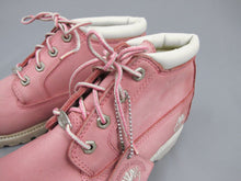 Load image into Gallery viewer, TIMBERLAND PINK 90&#39;S BOOTS