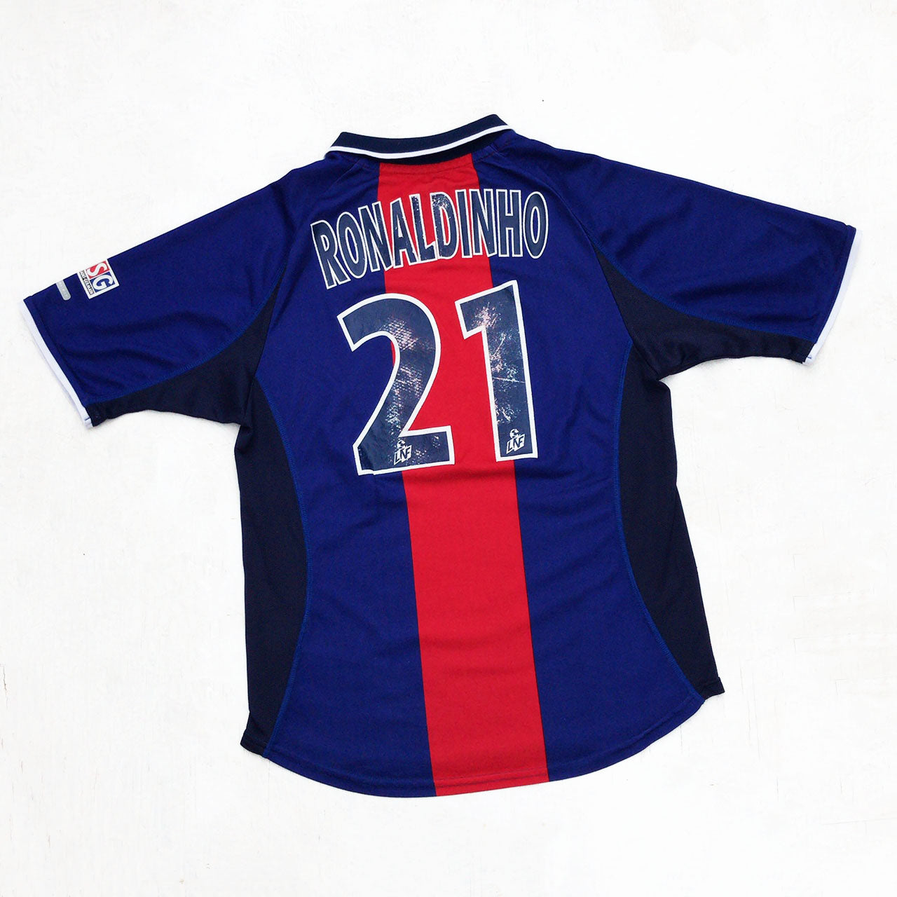 PSG 01/02 Home Retro Jersey Ronaldinho - FIFA Kit Creator Showcase