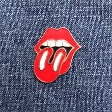 Load image into Gallery viewer, ROLLING STONES TONGUE 80&#39;S PIN