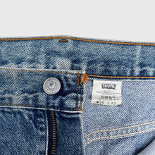 Load image into Gallery viewer, LEVI&#39;S 505 90&#39;S DENIM JEANS W34 L32