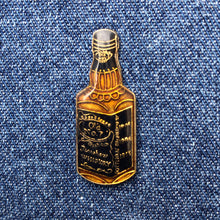 Load image into Gallery viewer, JACK DANIELS BOTTLE 80&#39;S PIN