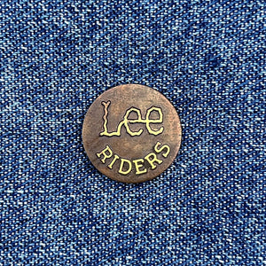 LEE RIDERS 80'S PIN
