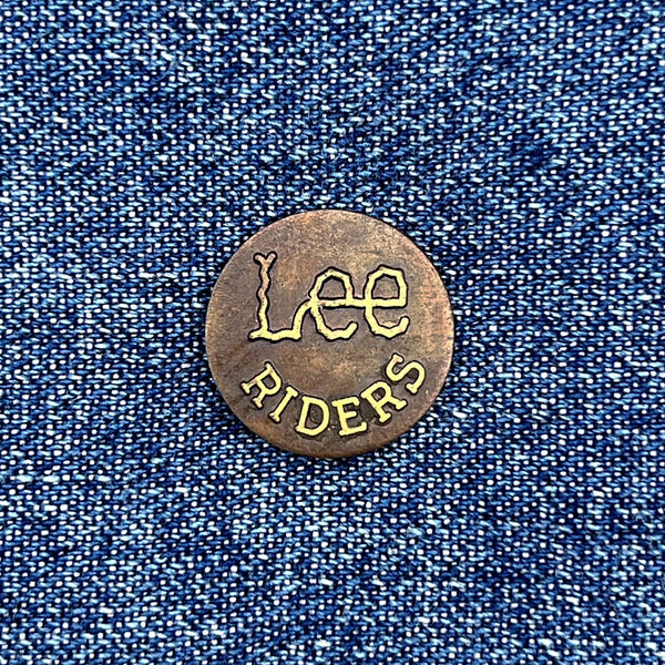LEE RIDERS 80'S PIN